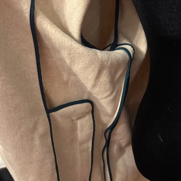 Elegant Women's Tan Trench Coat - Picture 8 of 14